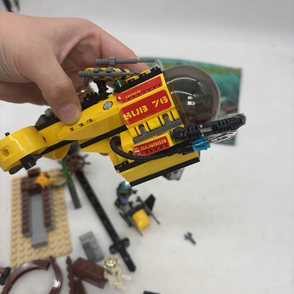RARE Lego 7776 Aquazone Aquaraiders Shipwreck 99% Complete w/ Manual